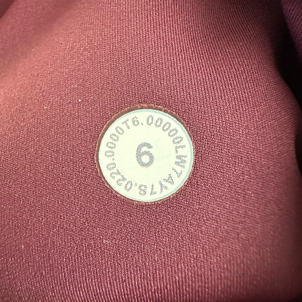 Lululemon Fast And Free Short 10" Cassis 6 - Picture 11 of 11